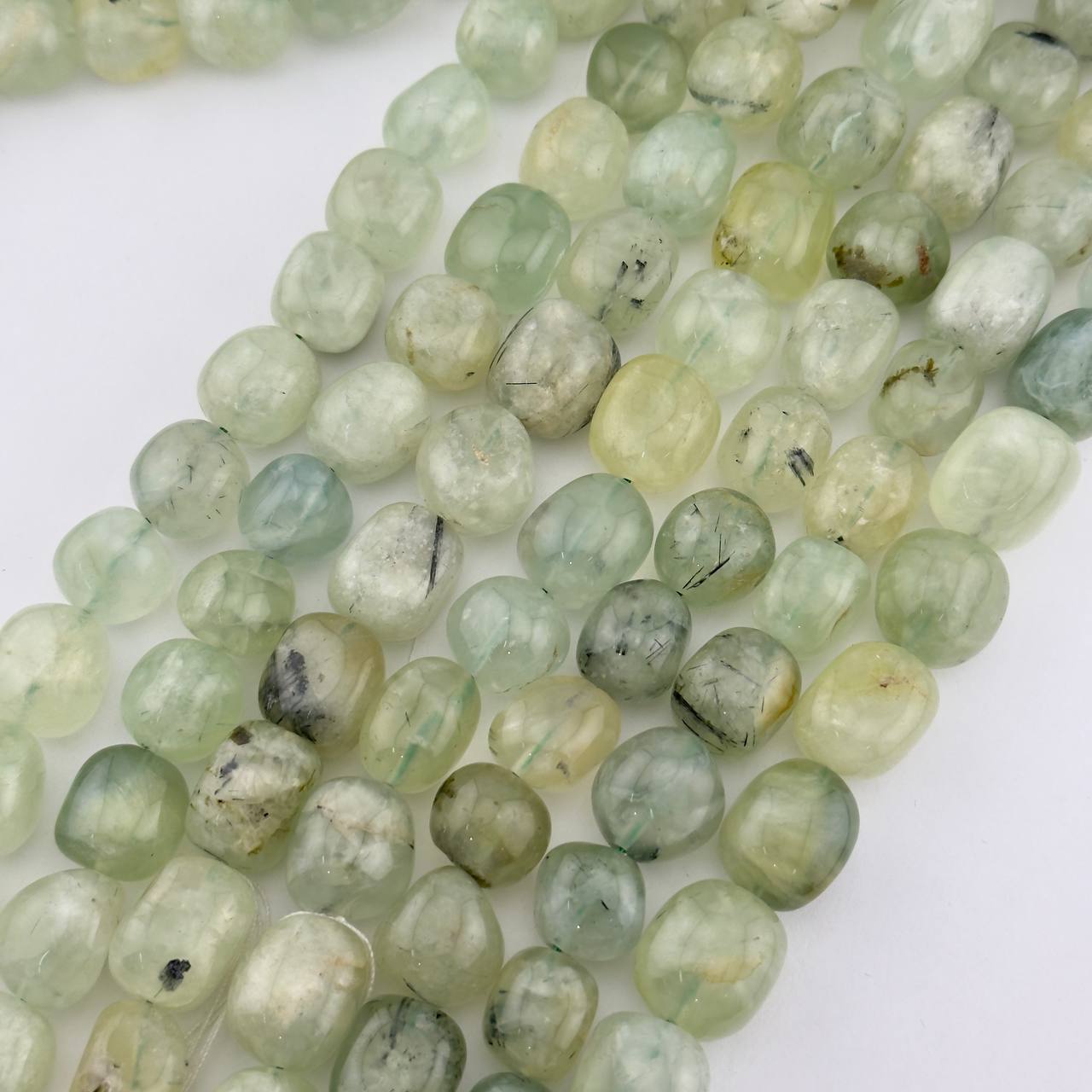 Бусины Пренит гладкий глянцевый размер 15*16мм натуральный камень