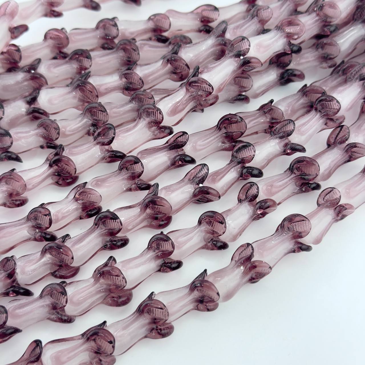 Бусины стеклянные форма бутоны размер 12*20мм